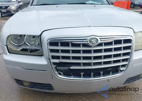 2007 Chrysler 300 Touring z USA, uszkodzony, nr VIN 2C3KA53G57H883521